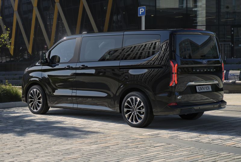 ford-tourneo-custom