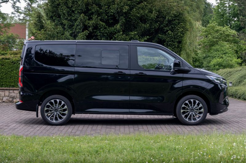 ford-tourneo-custom