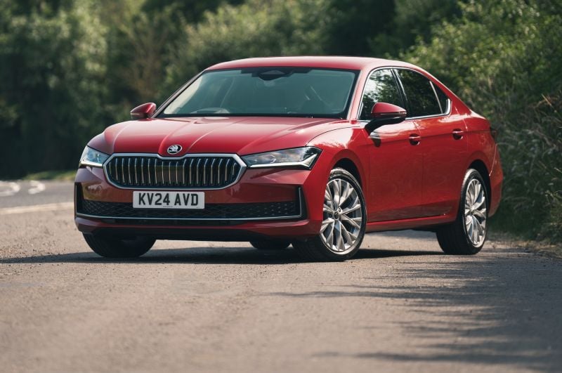 Skoda Superb Taxi Review - Why Flagship Skoda is a Taxi Super Star