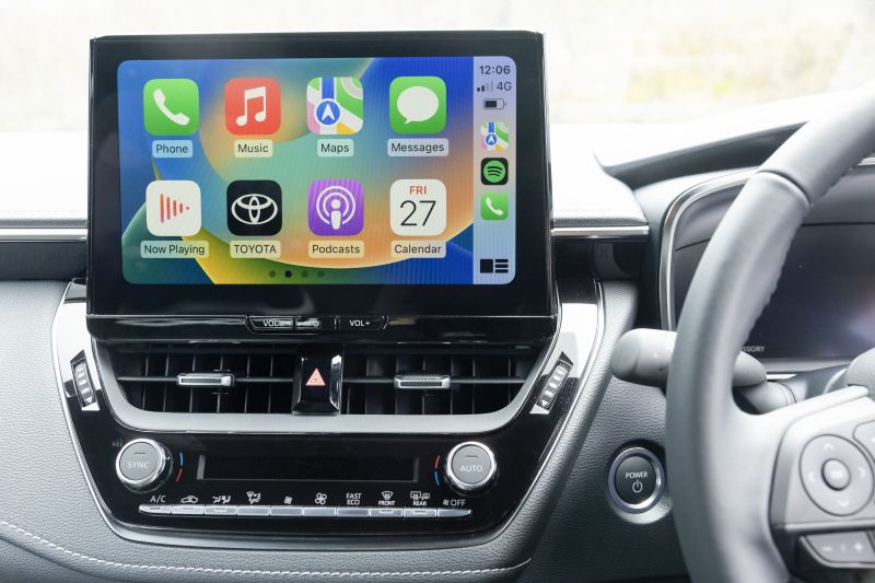 toyota-corolla-touring-sports