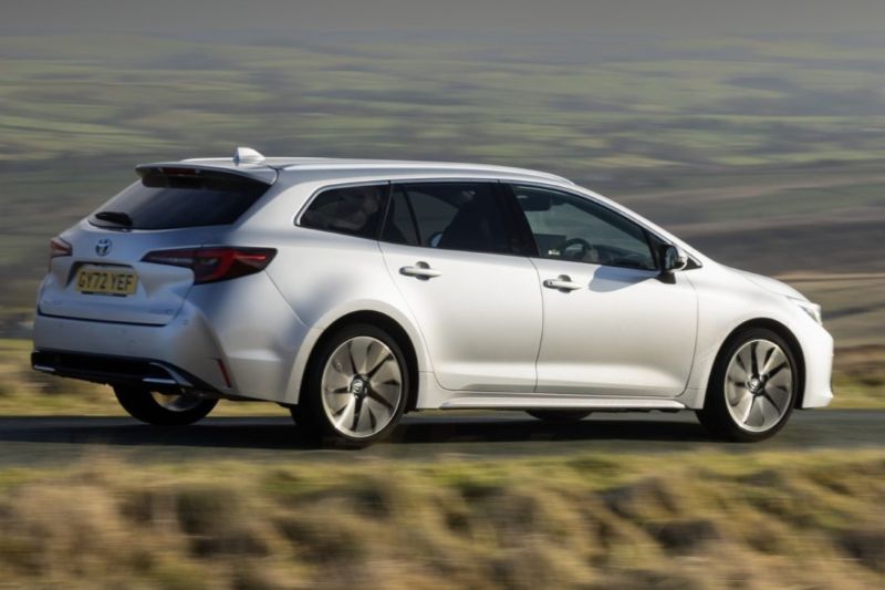 toyota-corolla-touring-sports